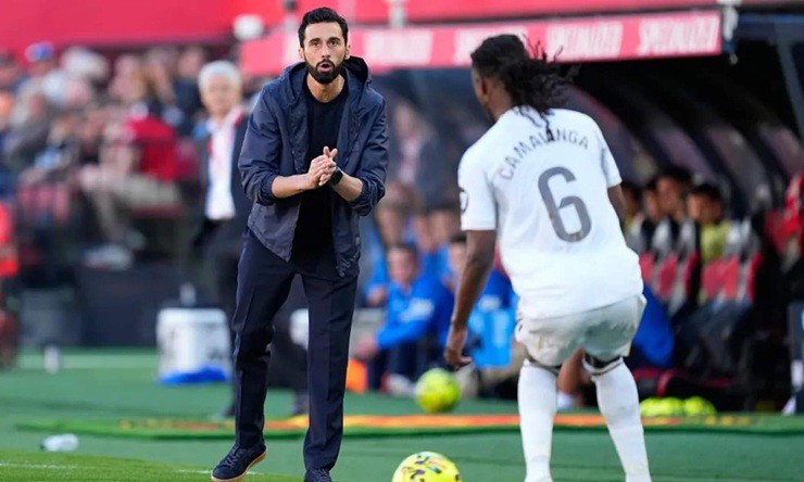 Tương lai HLV Arbeloa tại Real Madrid đang bị đặt dấu hỏi