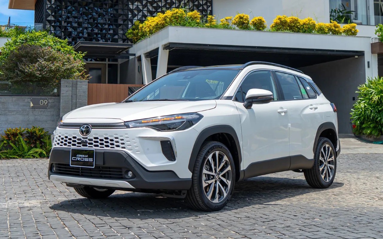 Toyota Corolla Cross HEV: Khi xe "xăng lai điện" không còn là phép thử - 3