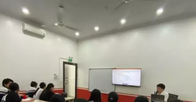 Sĩ tử chi tiền triệu, "chạy sô" ngày nhiều ca, căng thẳng trước kỳ thi lớp 10 Hà Nội