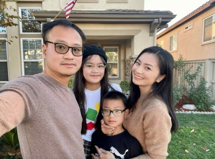Gia đình của Diệu Hương sống trong căn biệt thự sân vườn khá rộng rãi ở Mỹ.