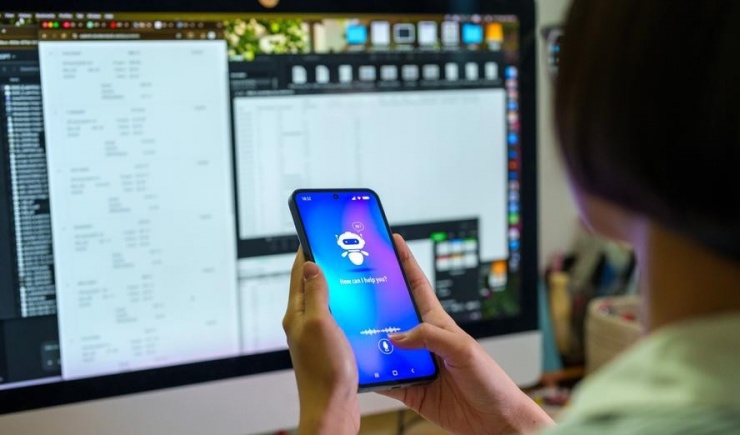 Nghiên cứu 81.000 người dùng hé lộ mặt tối đáng lo của AI - 1