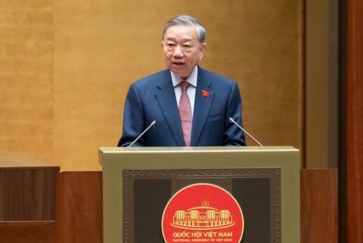 Tổng Bí thư: Luật không chỉ  mở đường  mà còn phải  sửa đường 