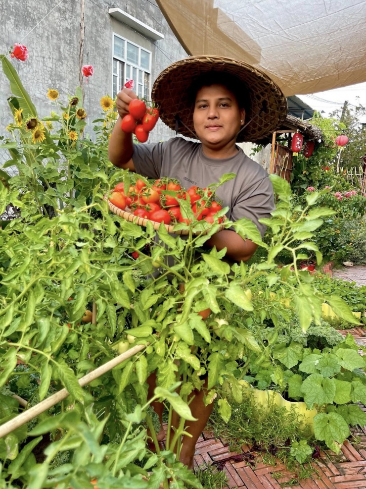 Chàng trai Vĩnh Long chi hơn 100 triệu biến đất hoang thành khu vườn 4 mùa xanh mát - 1