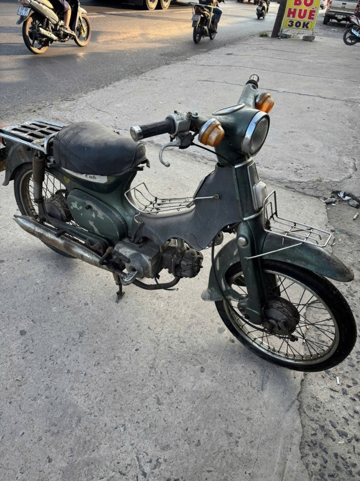 Chiếc Honda Cub 81 đời 1990 lúc còn nguyên bản