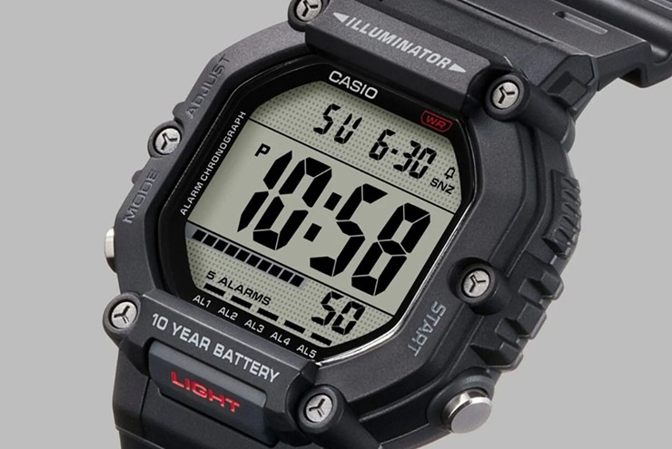 Đồng hồ Casio AE-1600HX có giá khoảng 1,21 triệu đồng.