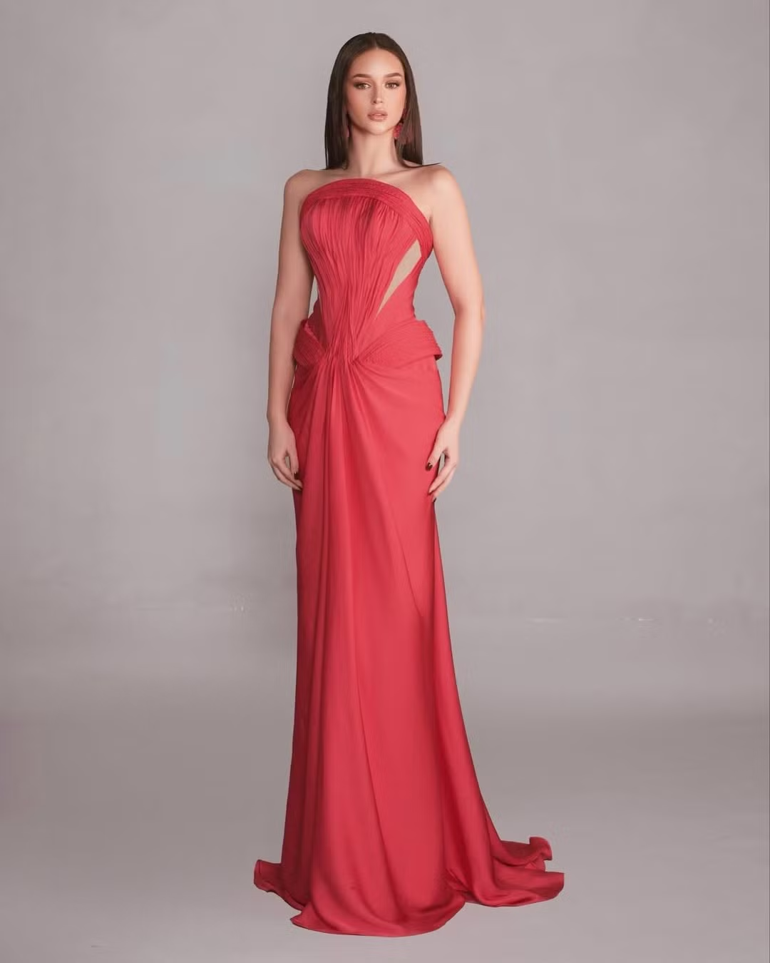 Nữ họa sĩ cao 1,78 m đăng quang hoa hậu - 13