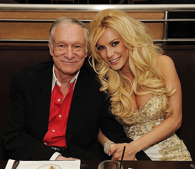 Crystal Harris khi còn là vợ của Hugh Hefner. Ảnh: Wire