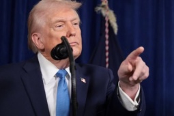 Tổng thống Mỹ Trump tiếp tục gia hạn 'tối hậu thư' cho Iran