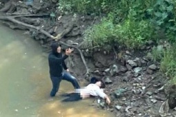 Chàng trai Đắk Lắk kể khoảnh khắc cứu cô gái chới với dưới nước