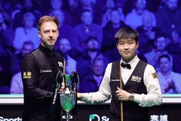 Tay cơ Trung Quốc "thổi bay" số 1 bi-a thế giới Trump, lập cú ăn 3 lịch sử