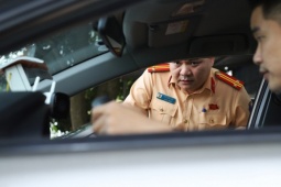 Bóc trần loạt chiêu trò gian lận sát hạch lái xe, loạt địa phương bị nêu tên