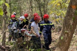 Đi bộ hơn 2 km đường rừng, giải cứu nữ du khách Trung Quốc gặp nạn trên Núi Dinh