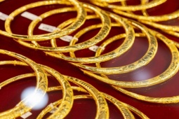 Giá vàng hôm nay 6/4: Quay đầu đi xuống