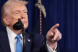 Tổng thống Mỹ Trump tiếp tục gia hạn 'tối hậu thư' cho Iran