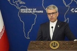 Iran nghi ngờ Mỹ dàn dựng vụ cứu phi công để "trộm uranium làm giàu"