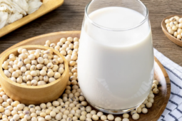 Nam giới uống sữa đậu nành có làm giảm sinh lý?