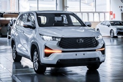 Nhà đông người có nên chọn mẫu xe Toyota Innova Cross HEV