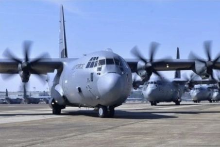 Mỹ tự hủy máy bay MC-130J giữa sa mạc Iran: Quyết định lạnh lùng đắt giá để cứu phi công và giữ bí mật quân sự