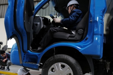 Hiệp hội Vận tải tiếp tục đề xuất không đạp hết ga kiểm định khí thải