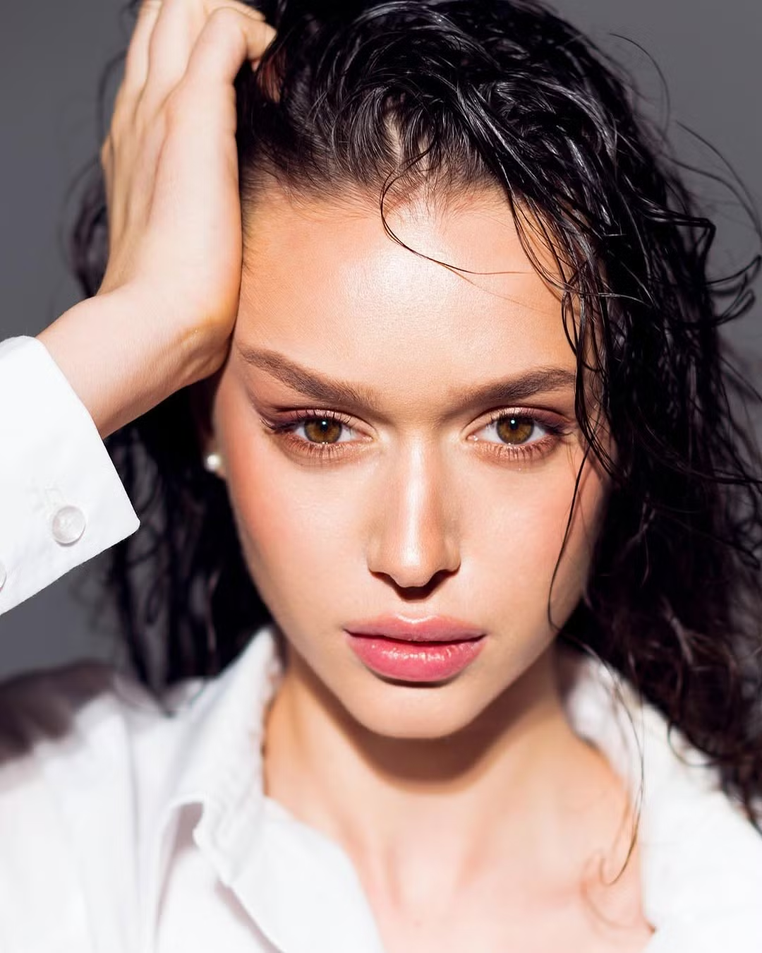 Nữ họa sĩ cao 1,78 m đăng quang hoa hậu - 6