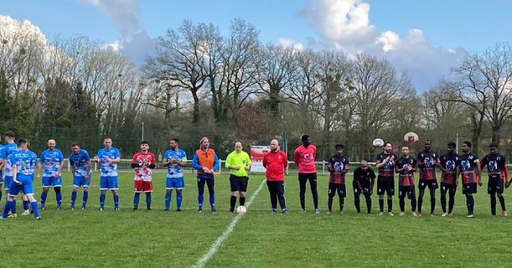 Trận đấu nghiệp dư trở thành "vết nhơ" của bóng đá Pháp với 24 thẻ đỏ cùng màn ẩu đả căng thẳng