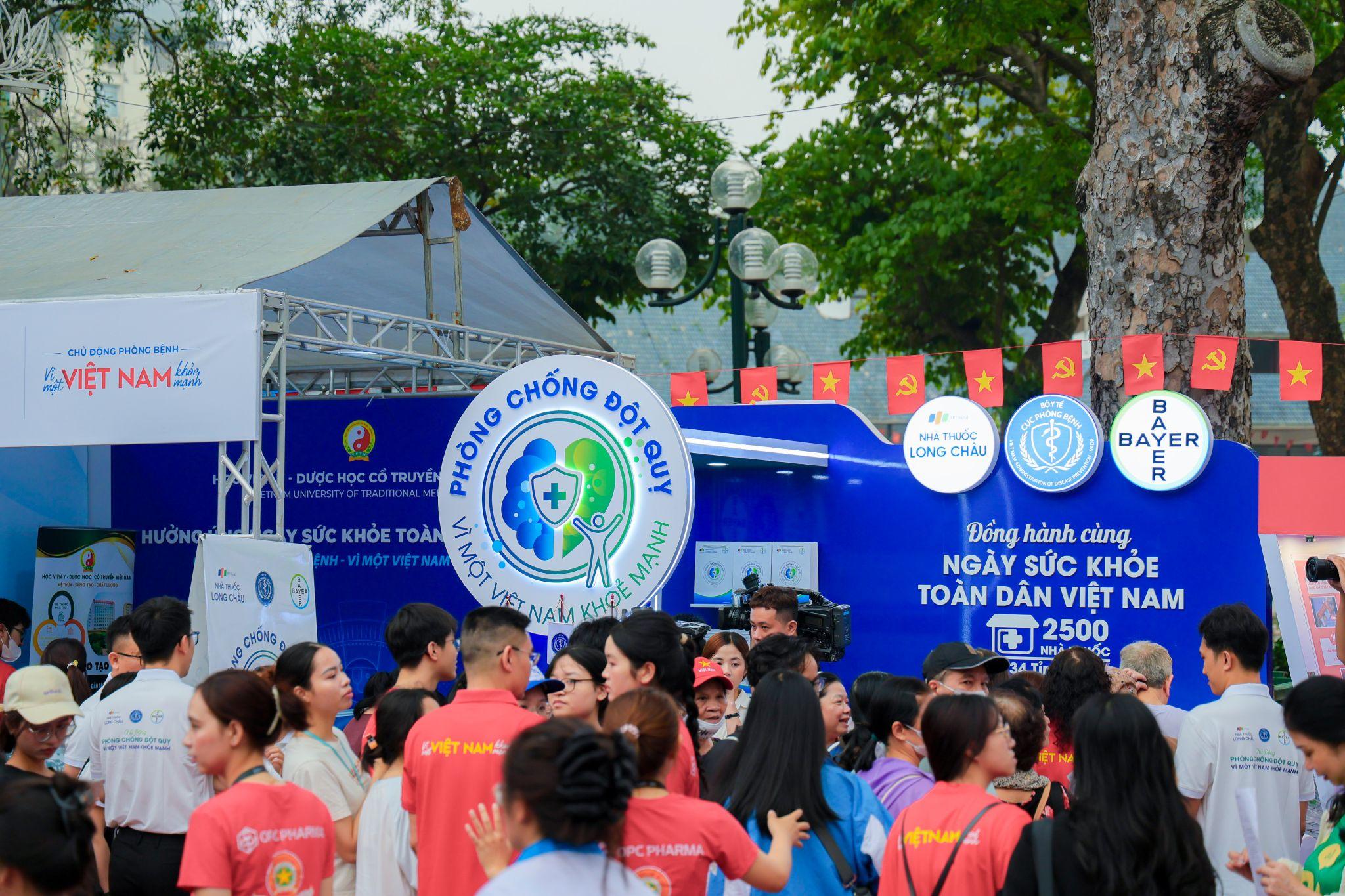 Chuỗi hoạt động tầm soát đột quỵ toàn quốc do Long Châu, Bayer và Cục Phòng bệnh triển khai, nhằm hiện thực hóa chương trình “Tăng cường dự phòng, phát hiện sớm và quản lý nguy cơ đột quỵ tại Việt Nam”.