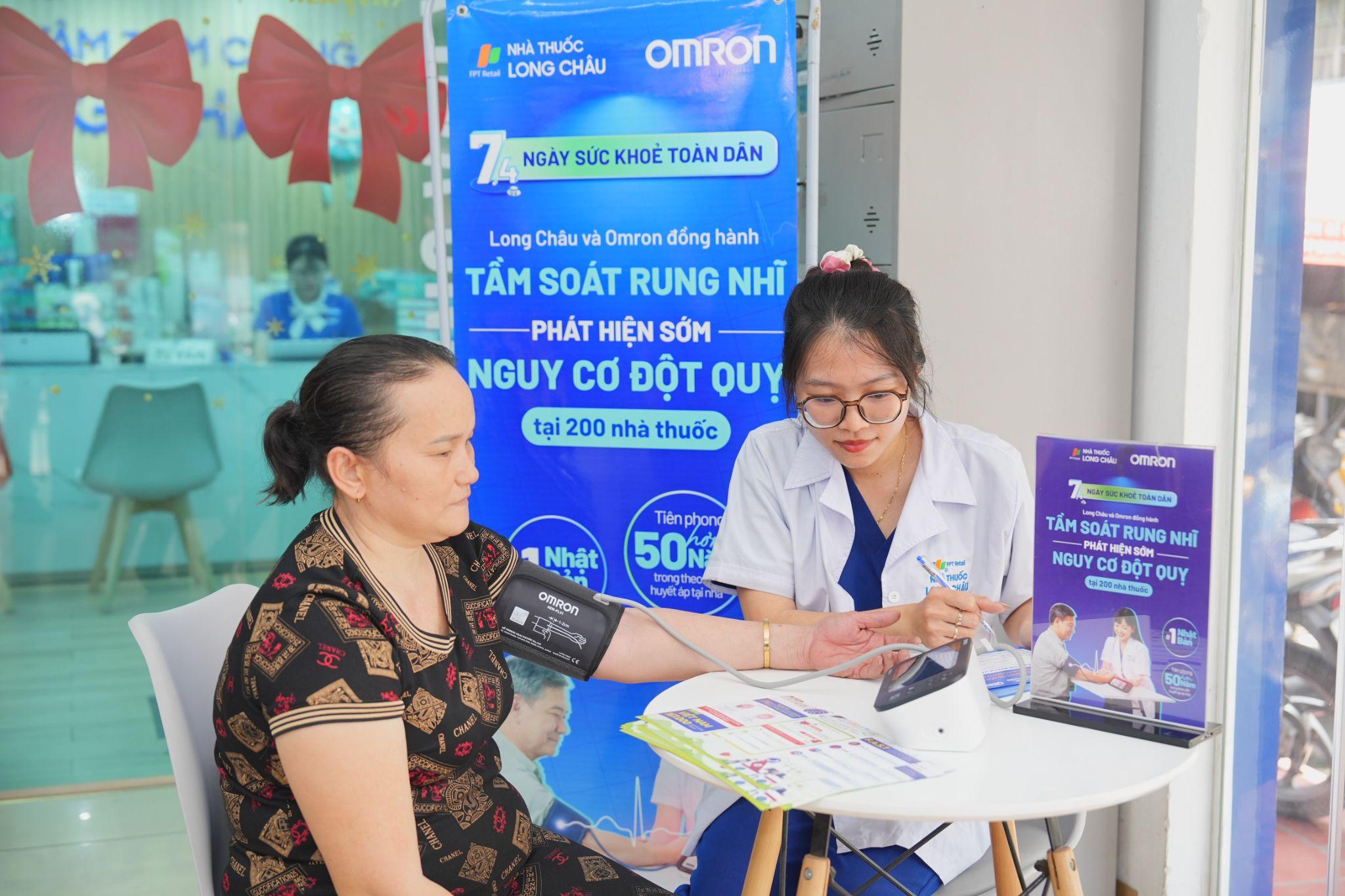 Từ ngày 05/04, Long Châu triển khai chương trình tầm soát rung nhĩ miễn phí tại 200 nhà thuốc trên toàn quốc.