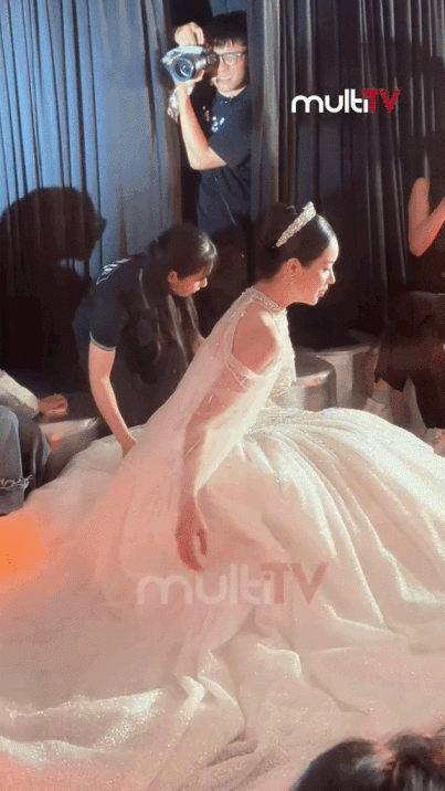 “Cú ngã triệu đô” của Hoa hậu Thanh Thủy: Sự cố bất ngờ thành khoảnh khắc đẹp mê - 7