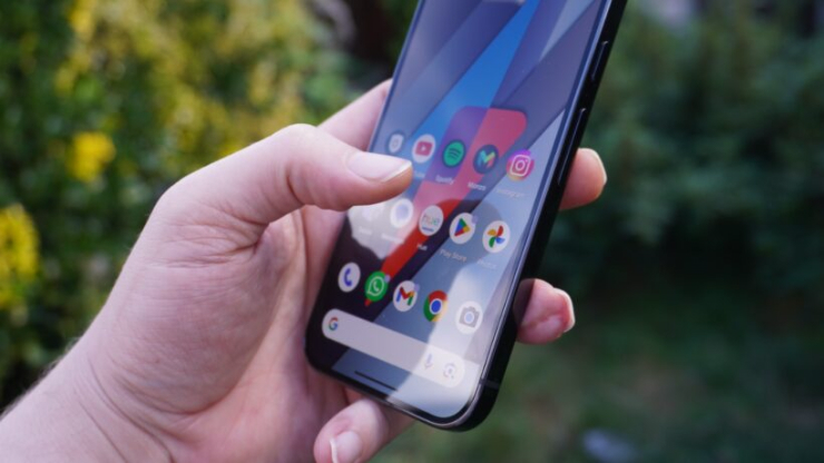 Rất nhiều người gặp phải tình trạng điện thoại rung ảo.