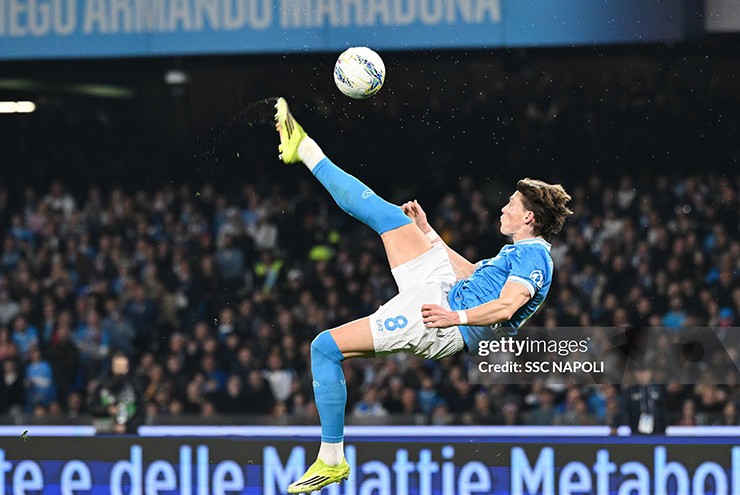 Kết quả bóng đá Napoli - AC Milan: McTominay hụt siêu phẩm, thắp hy vọng đua vô địch (Serie A)