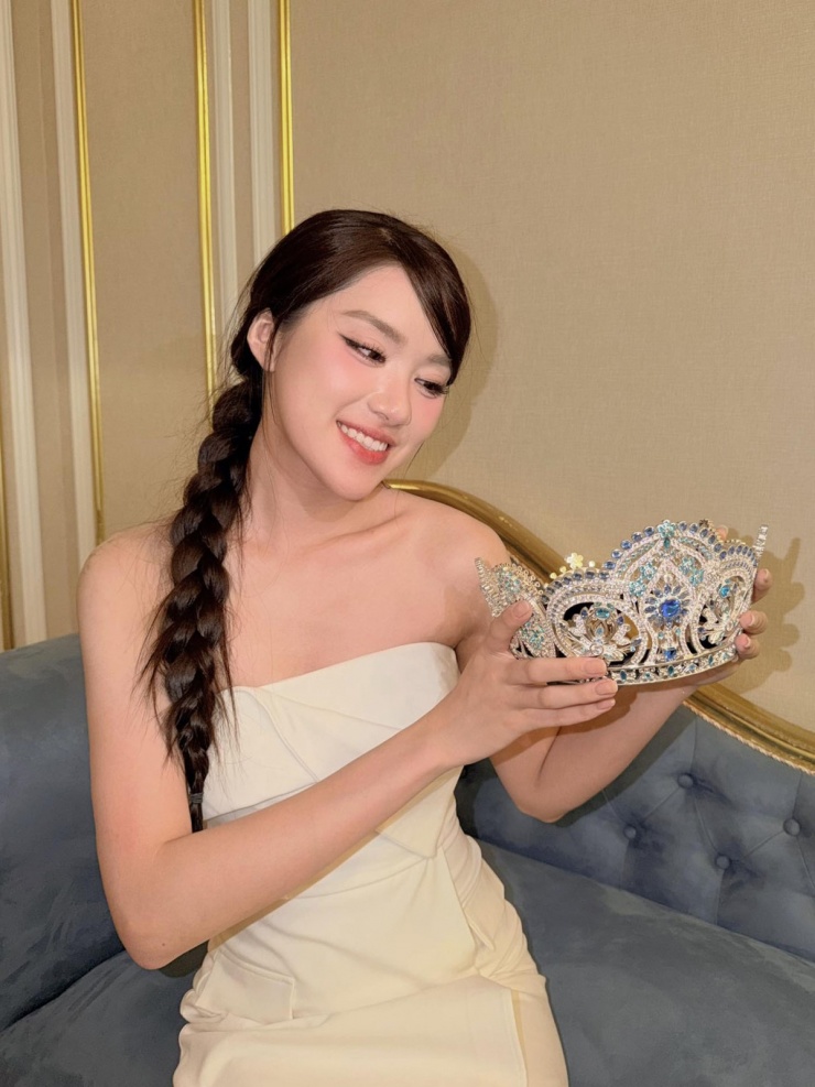 Ảnh sao 7/4: Em trai và em dâu tương lai của Tiên Nguyễn tình tứ bên nhau - 3