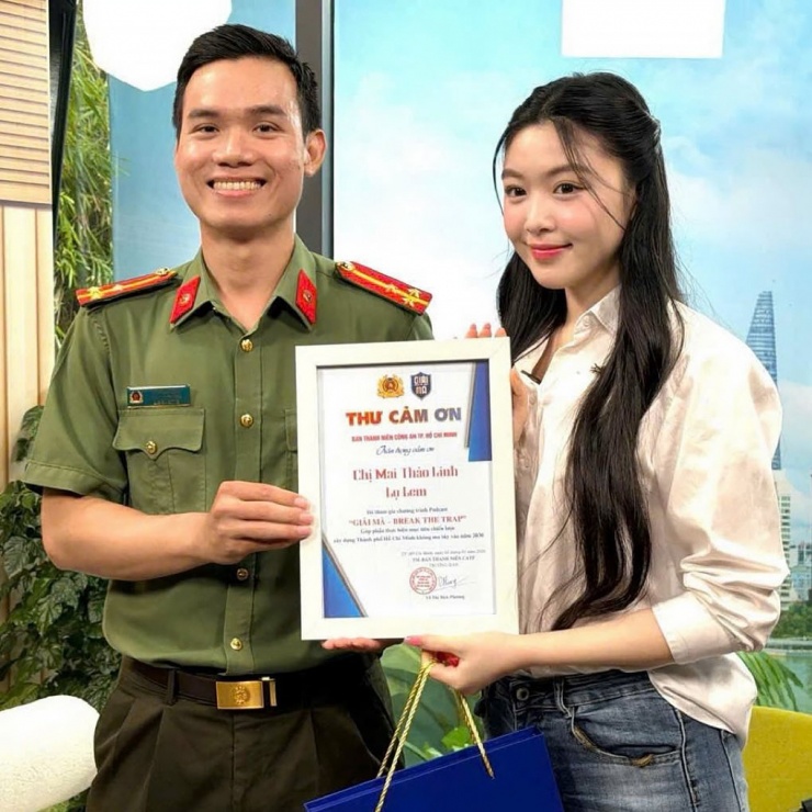 Hồi tháng 1, nhan sắc đôi mươi tham gia Giải mã - chương trình cung cấp nhiều thông tin hữu ích từ cơ quan chức năng, giúp mọi người tránh những sai lầm vô tình dẫn đến vi phạm pháp luật.