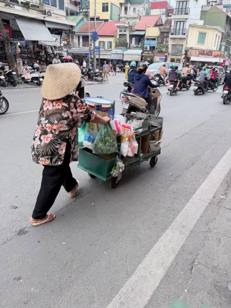 Tay vợt pickleball top 4 thế giới thăm thú Hà Nội, check in Ba Vì - 4