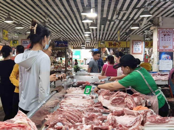 Thịt lợn có 4 đặc điểm này, rẻ mấy cũng đừng vội mua: Cẩn thận “rước bệnh” về nhà - 1