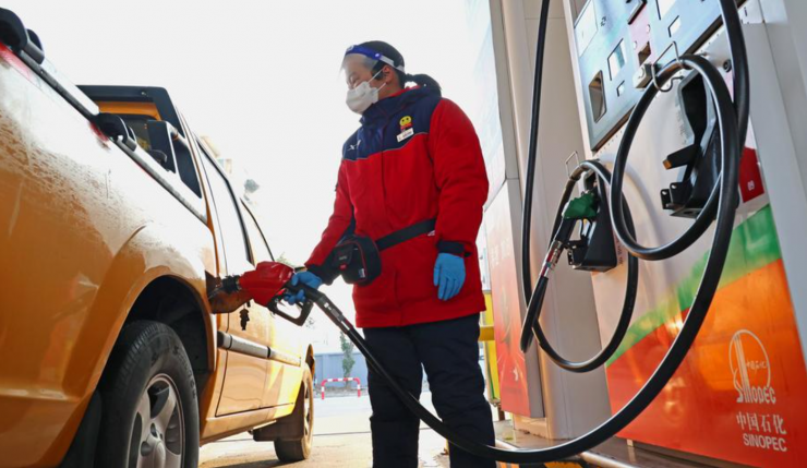 Các quốc gia đang tìm cách ổn định nguồn cung và chuyển hướng năng lượng bền vững. Ảnh minh họa: Xinhua