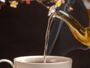 Một sai lầm khi uống nước lúc sáng sớm kích hoạt tế bào ung thư