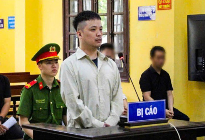 Lê Việt Hùng tại phiên tòa. Ảnh: Theo Báo Lạng Sơn