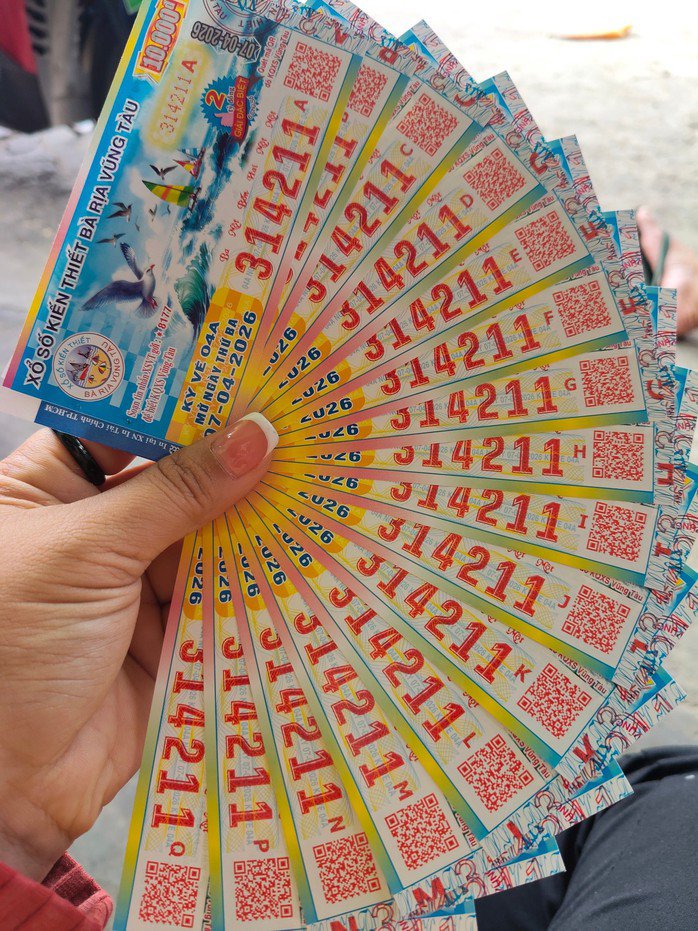 Vé số Bến Tre và vé số Vũng Tàu mở thưởng ngày 7-4. Ảnh: ĐLVS Thần Tài