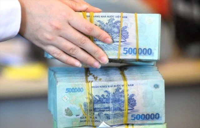 ACB gây bất ngờ khi vừa đẩy lãi suất huy động cao nhất lên đến 7,3%/năm.