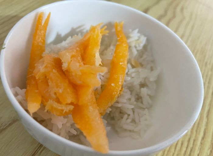 Ăn quá mặn lâu dài gây ung thư dạ dày. Ảnh: Hoa Linh.