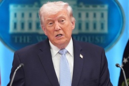 Ông Donald Trump họp báo, nói về chiến dịch giải cứu "lịch sử"