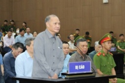 Cựu Thứ trưởng Hoàng Văn Thắng bị tuyên phạt 4 năm tù