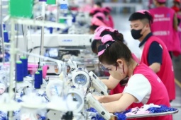 Công đoàn lấy ý kiến lao động về hoán đổi nghỉ lễ