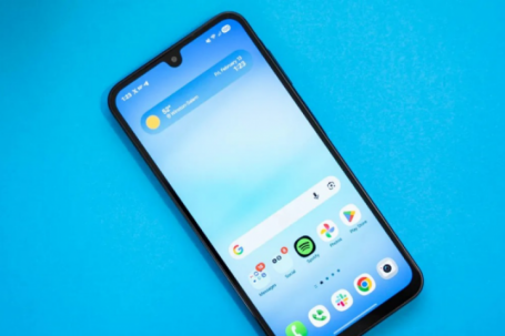 Smartphone giá rẻ trước nguy cơ 'tuyệt chủng'