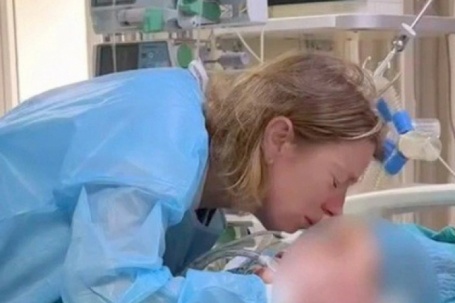 Cô gái 19 tuổi người Anh hiến tạng, trao sự sống cho 3 bệnh nhân Việt Nam