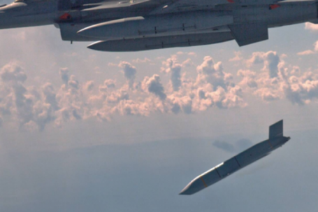 Truyền thông Mỹ: Mỹ đang dồn gần hết tên lửa tầm xa tàng hình tới Iran