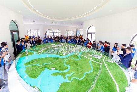 Hiep Phuoc Premia hé lộ “bản đồ tăng trưởng” Nam Sài Gòn qua siêu sa bàn