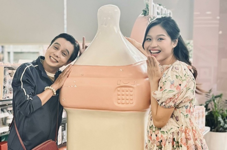 Ảnh sao 8/4: Thanh Mai thăm biệt thự 1.000 m2 của Giáng My - 6