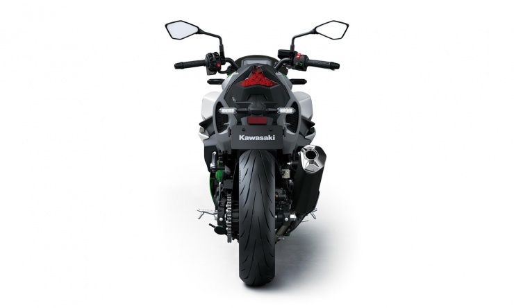 Kawasaki Z7 Hybrid 2026 giá từ 8.000 USD - 15