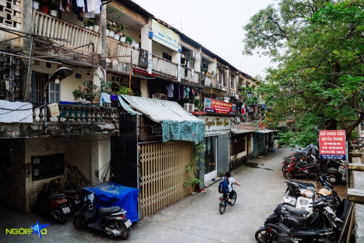 Cảnh sống thấp thỏm trong khu tập thể cũ nát 50 năm chờ ngày phá dỡ - 1